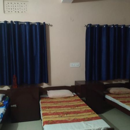 Last Chance Cafe And Guest House Rishikesh Ngoại thất bức ảnh