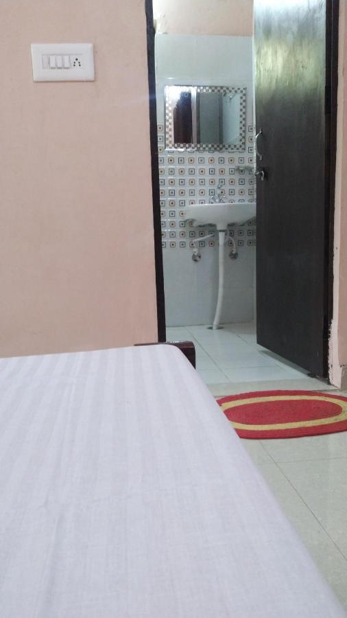 Last Chance Cafe And Guest House Rishikesh Ngoại thất bức ảnh
